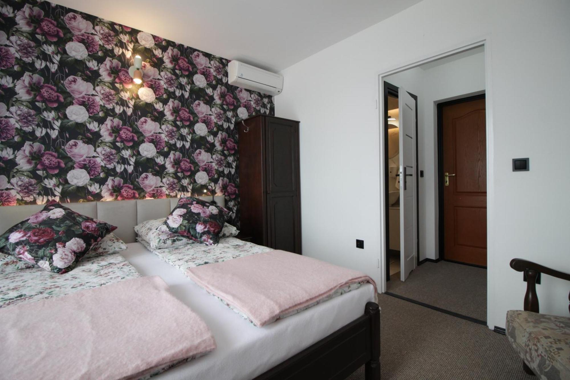 Motel Na Zbojeckiej Skawa Eksteriør billede