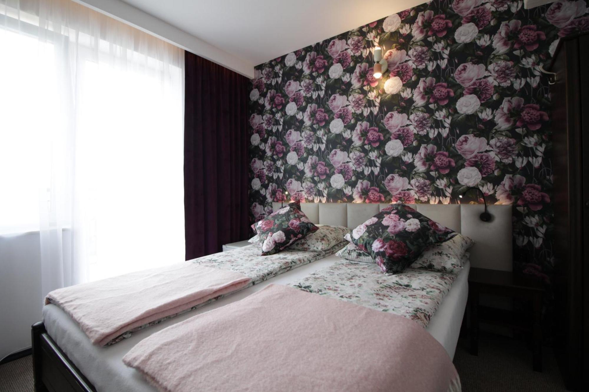 Motel Na Zbojeckiej Skawa Eksteriør billede