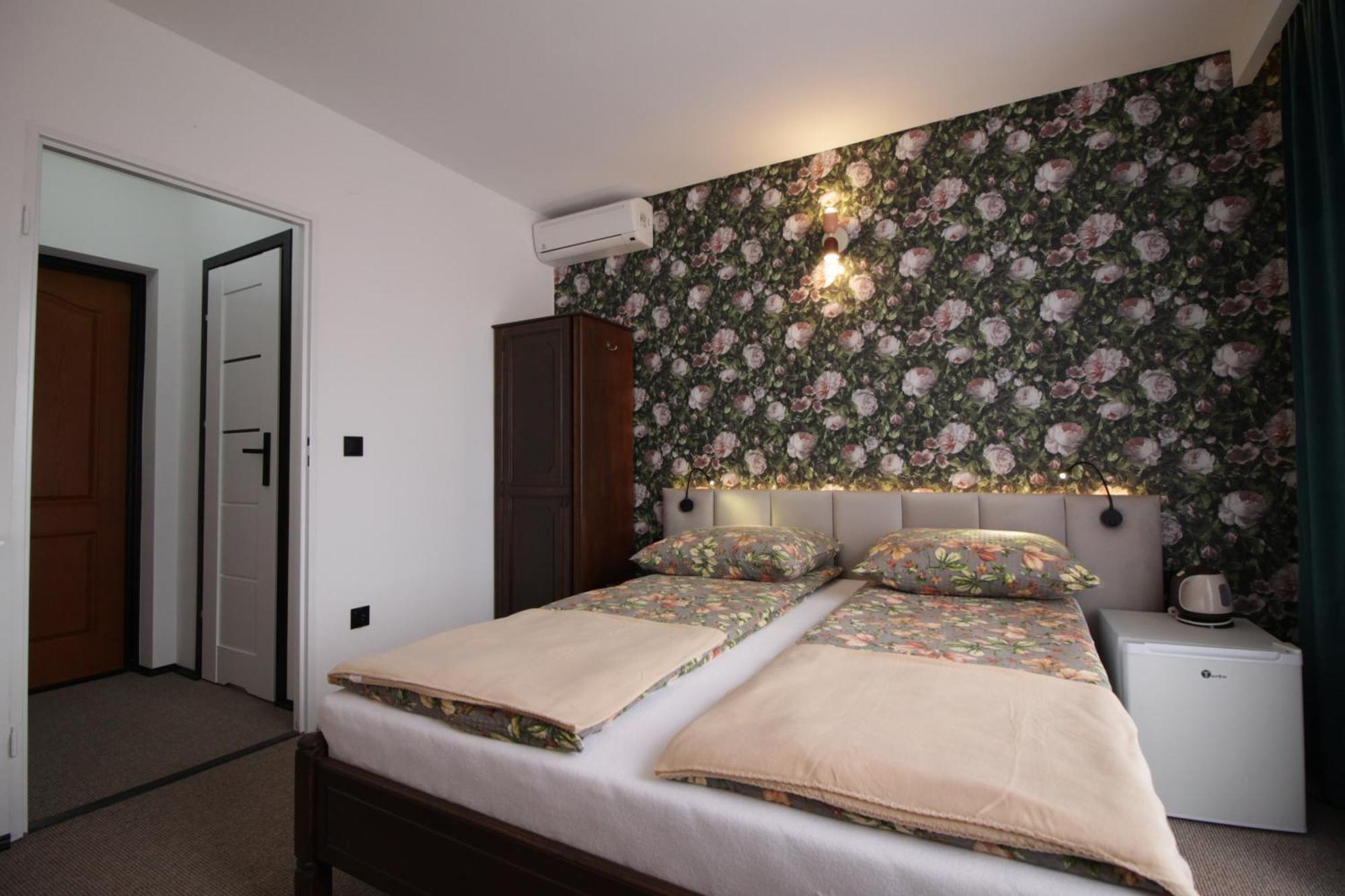 Motel Na Zbojeckiej Skawa Eksteriør billede
