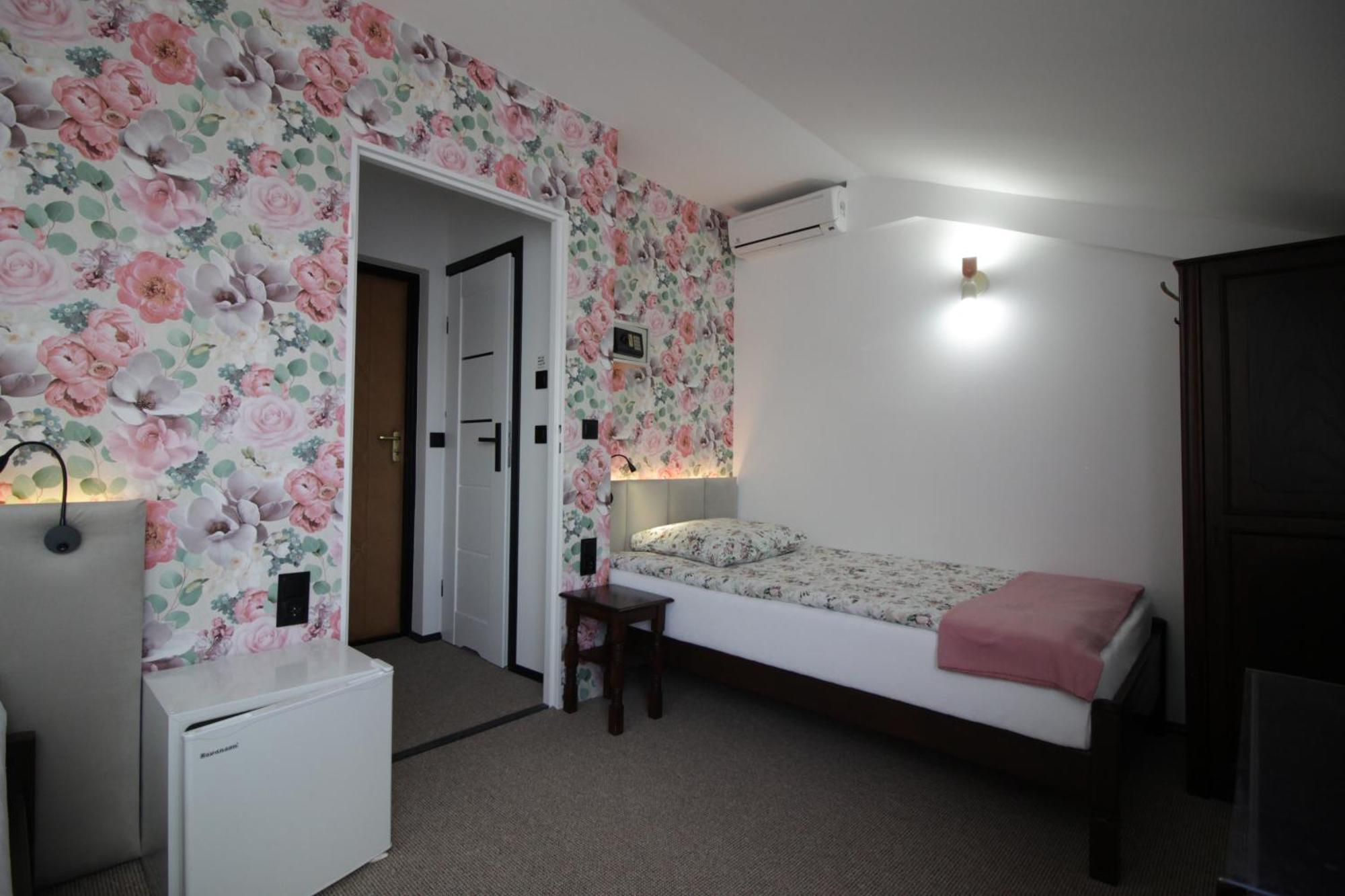 Motel Na Zbojeckiej Skawa Eksteriør billede