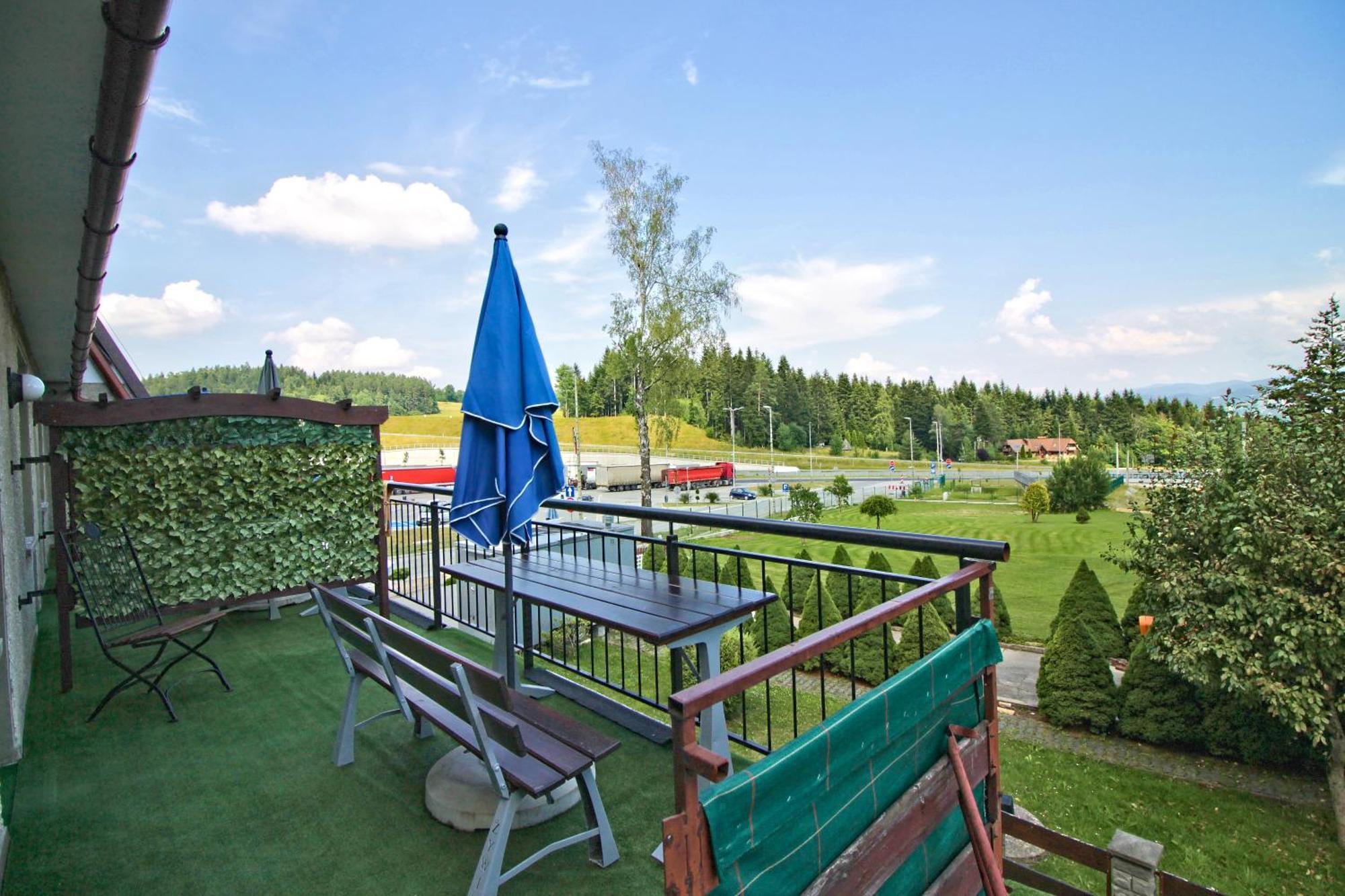 Motel Na Zbojeckiej Skawa Eksteriør billede